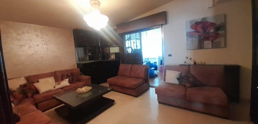 330 sqm Furnished apartment for sale in Ballouneh